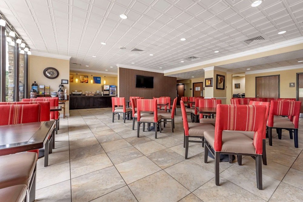 Comfort Inn Cranberry Twp. 32/45