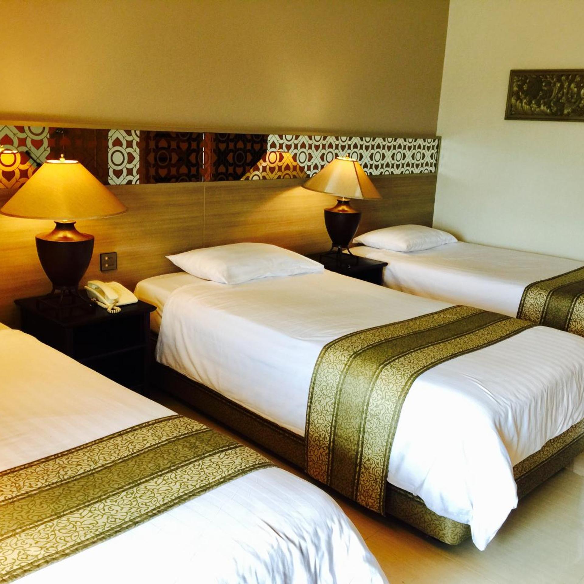 غرفة سوبيريور ثلاثية، Indra Regent Hotel 6/9