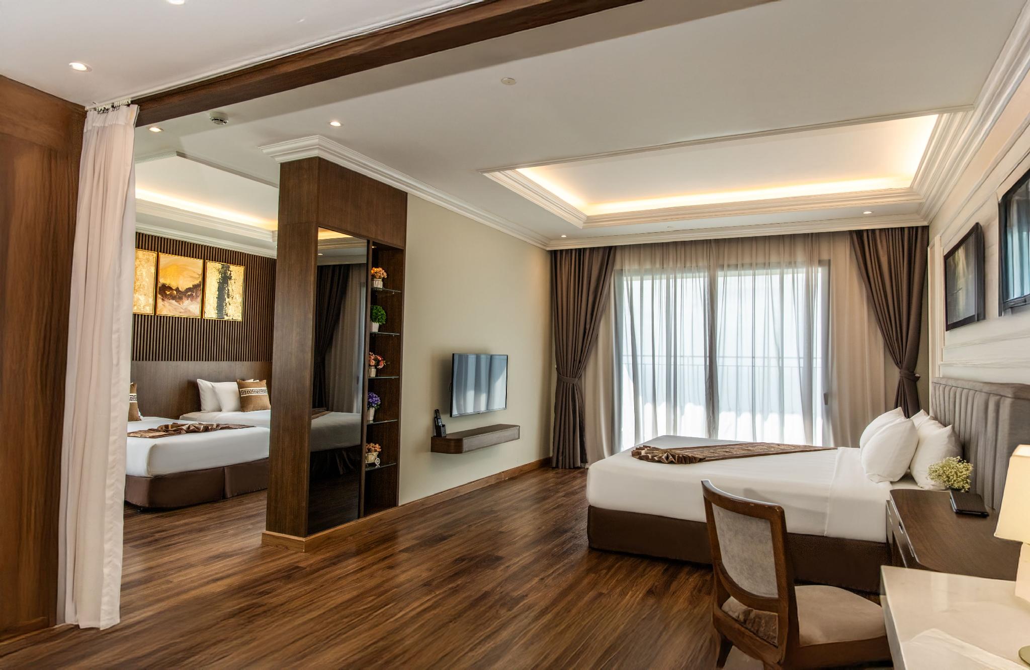 Family Suite, King and Twin Beds, Ocean View
