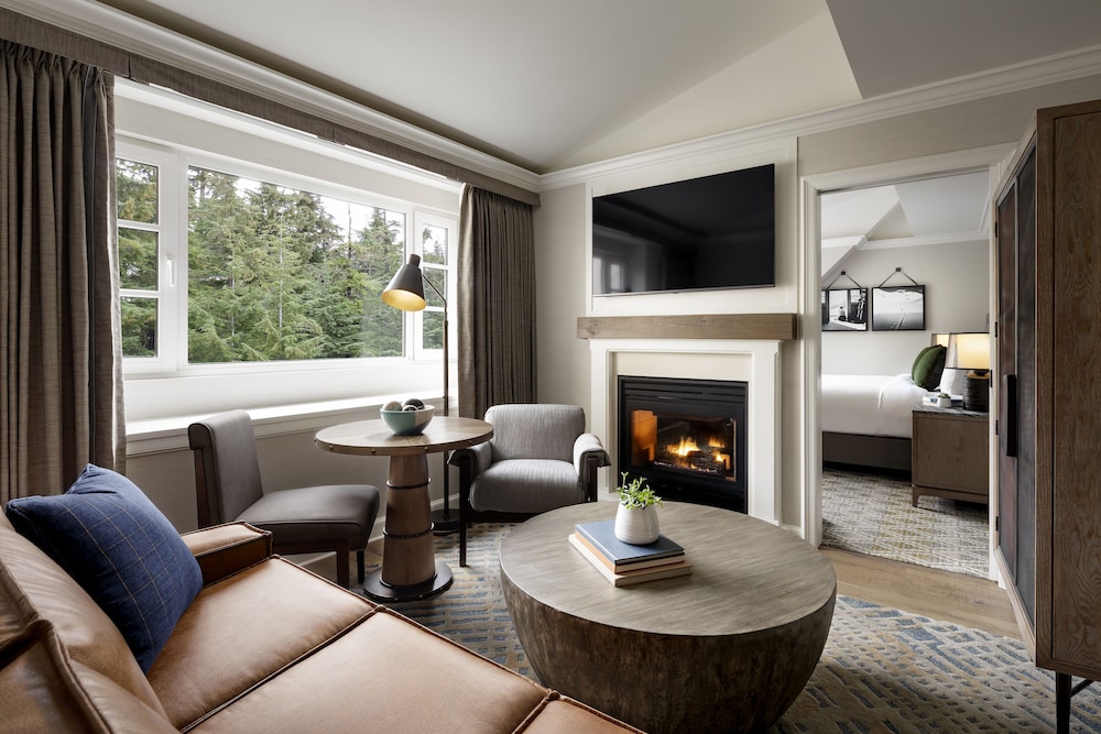 Fairmont Chateau Whistler Gold Experience 24/48