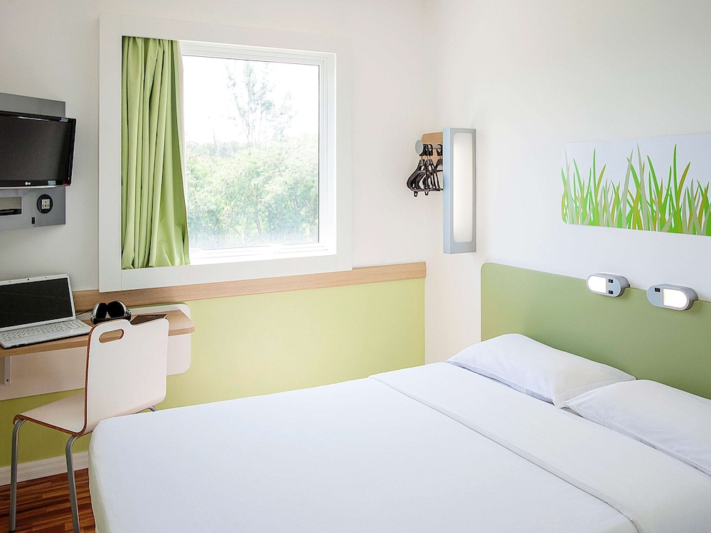 Ibis Budget Piracicaba 21/64