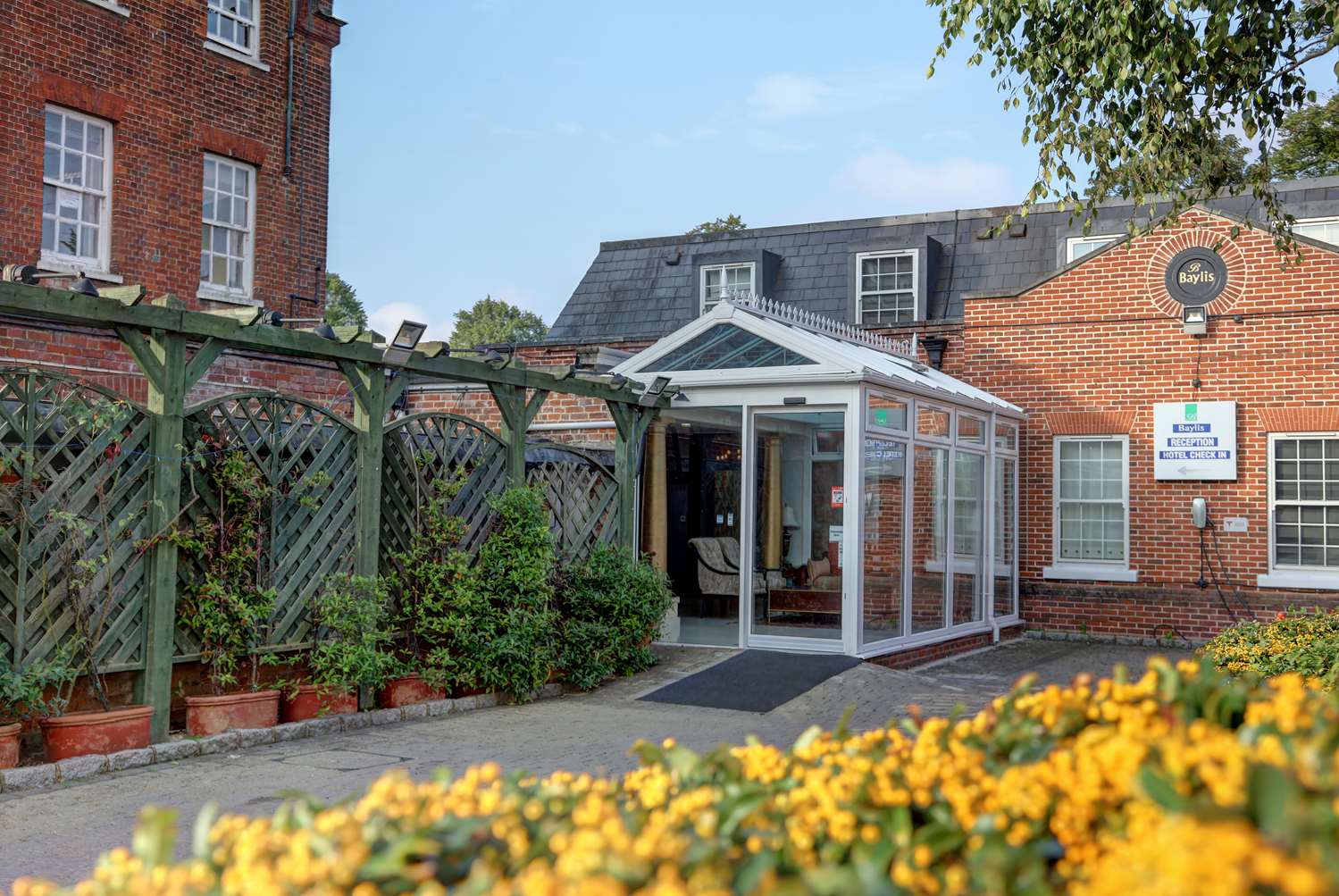 Baylis House Hotel 19/22