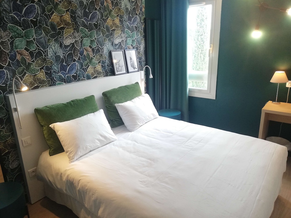 Brit Hotel Marseille Airport 6/50