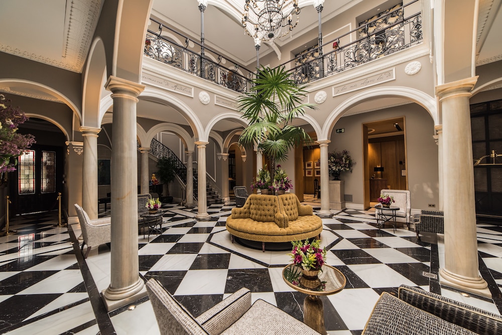 Casa Palacio Maria Luisa 8/50