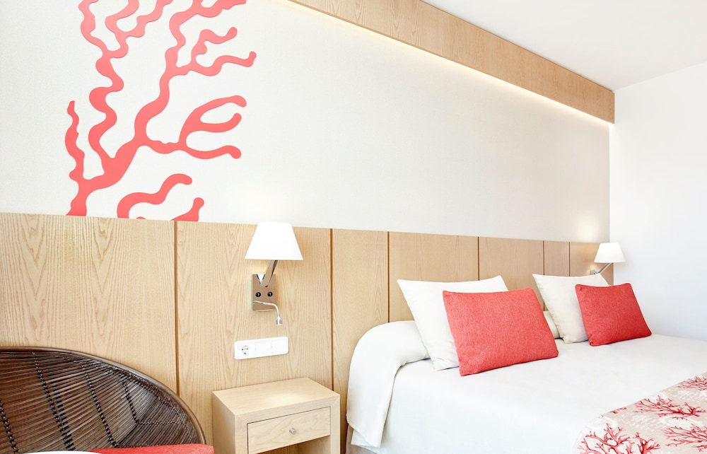 Universal Hotel Perla 12/50