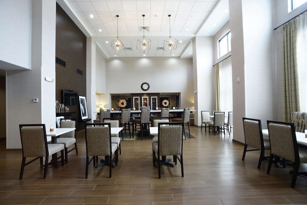 Hampton Inn Suites Ponca City Ok 33/43