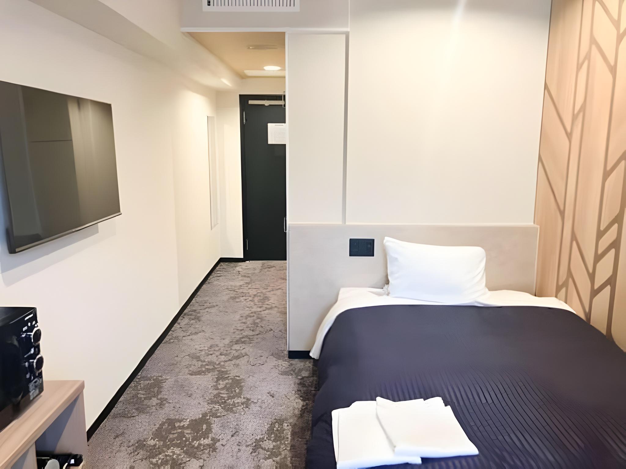 Room, Single, Smoking