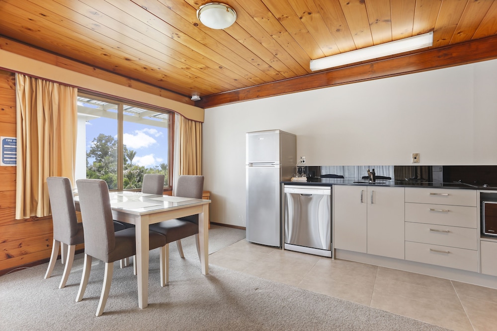 Waitakere Resort And Spa 37/47