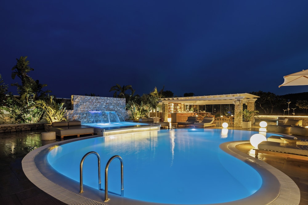 Orabel Suites - Adults Only 26/50