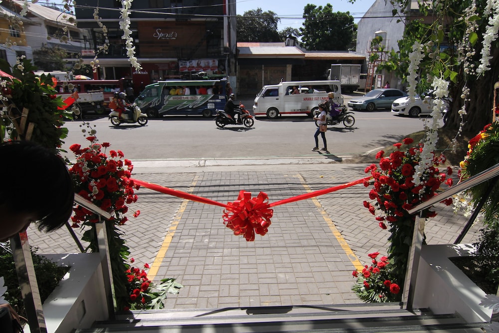 Mabolo Royal Hotel 48/50