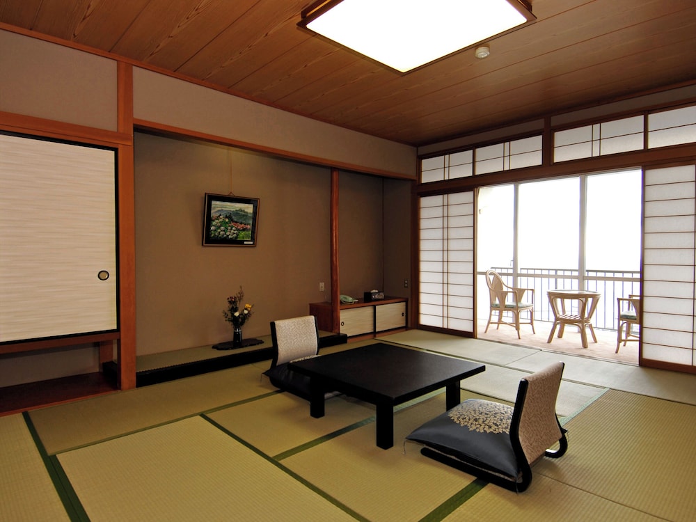 Mikawa Bay Hills Hotel 21/35