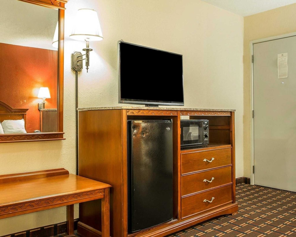 Rodeway Inn Montpelier 25/26