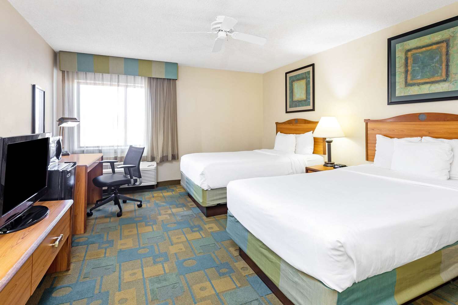 La Quinta Inn & Suites by Wyndham El Paso East 16/37