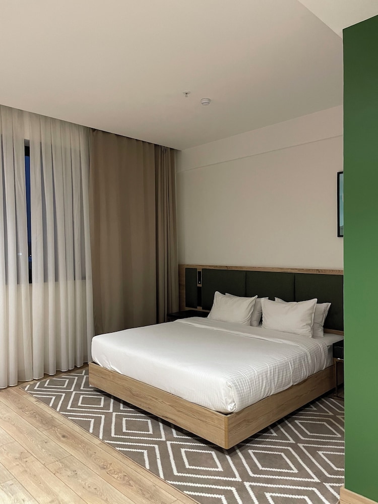 The Elements Hotel Tashkent 22/60