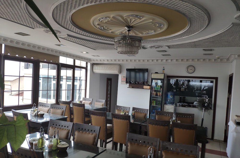 Hotel Bazaar 22/47
