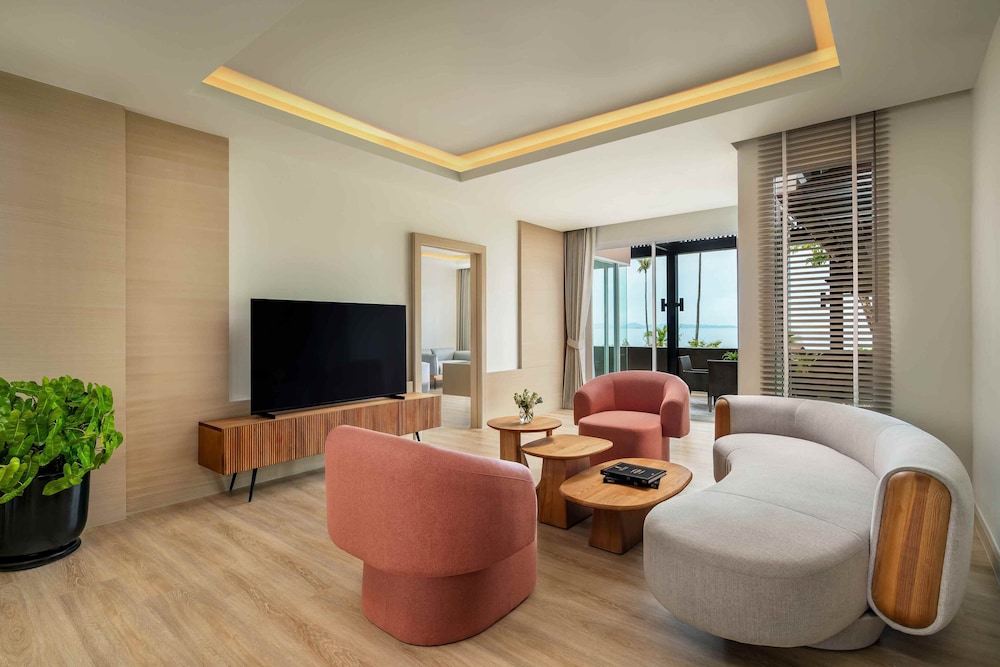 Pullman Phuket Panwa Beach Resort 89/120