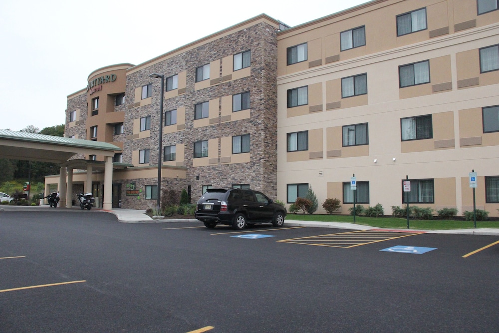 Courtyard By Marriott Oneonta Cooperstown Area 48/55