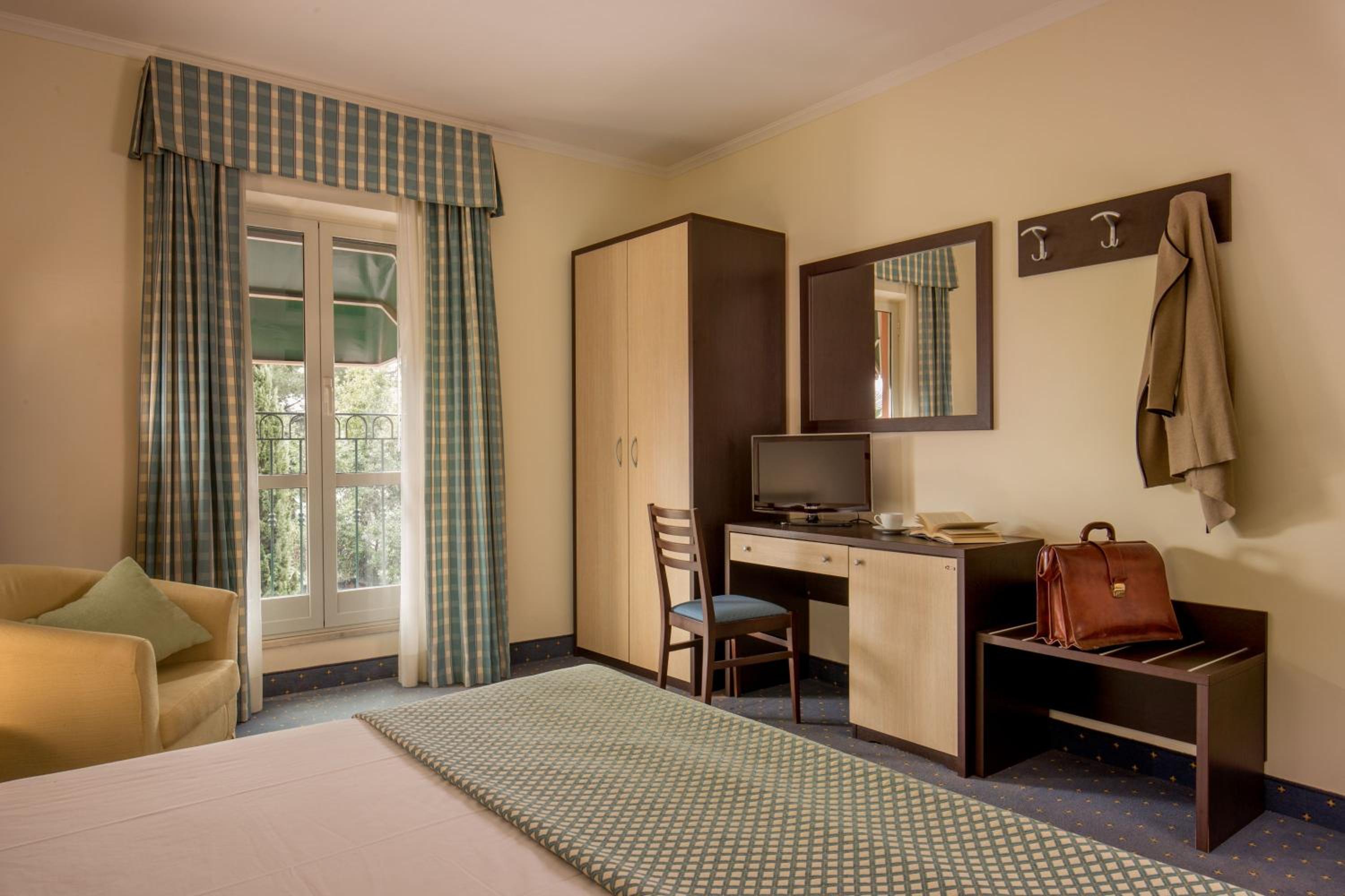 Room, Double or Twin Bed, Resort La Rocchetta 6/7