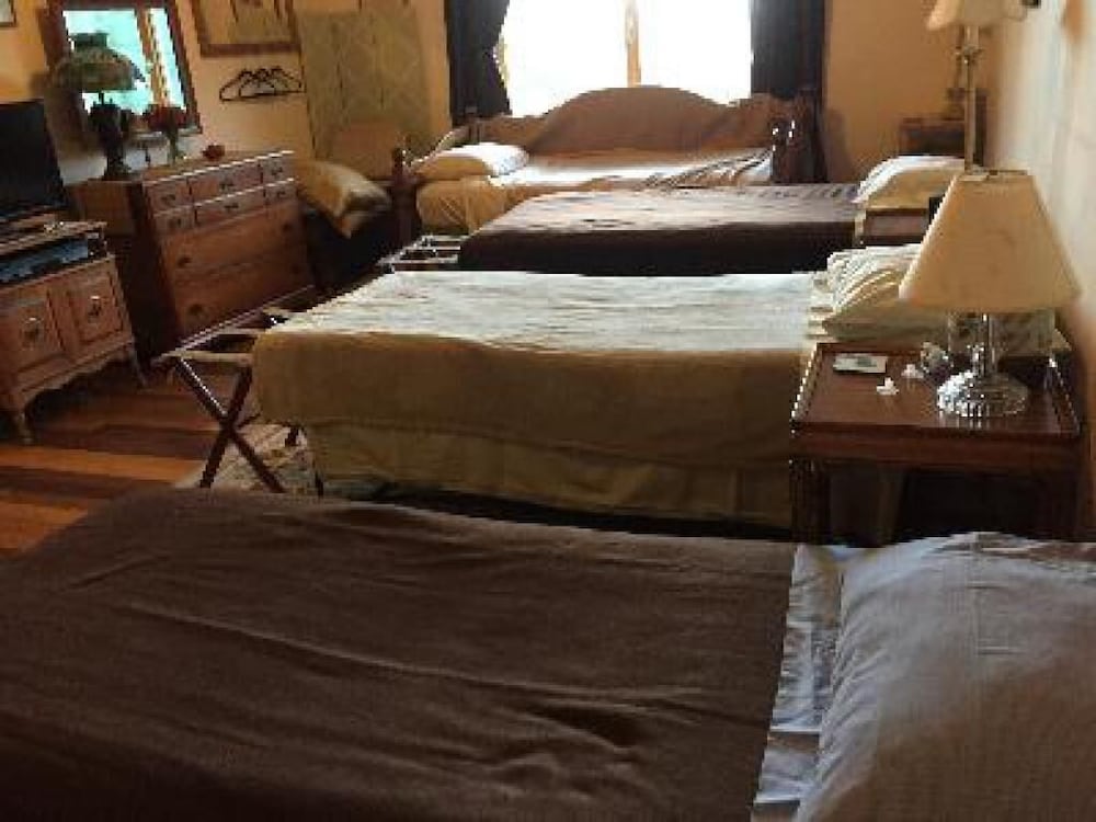 Coppertoppe Inn Retreat Center 25/49