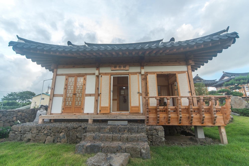 Canopus Resort Pension 5/50