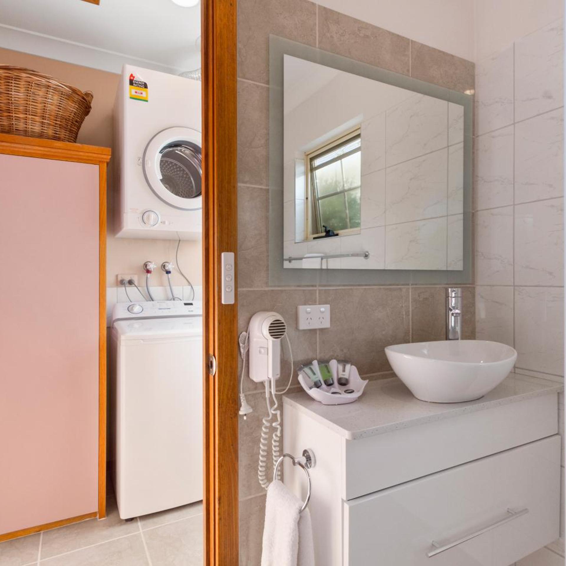 كوخ بغرفتي نوم، Swansea Cottages & Motel Suites 5/10