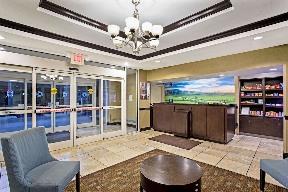 La Quinta Inn & Suites by Wyndham Lexington South / Hamburg 11/40