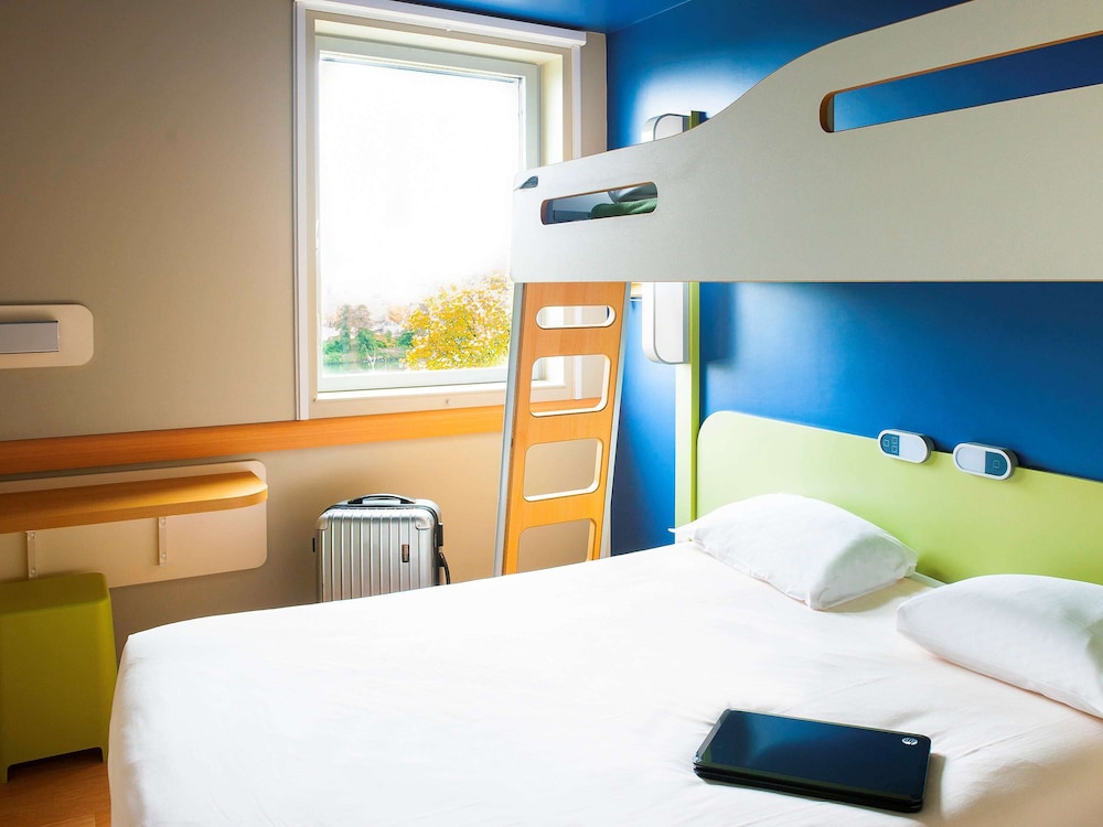 Ibis Budget Cergy Saint-Christophe 33/67