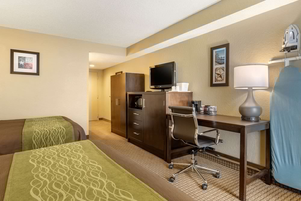 Sonesta Essential NW Houston 26/61