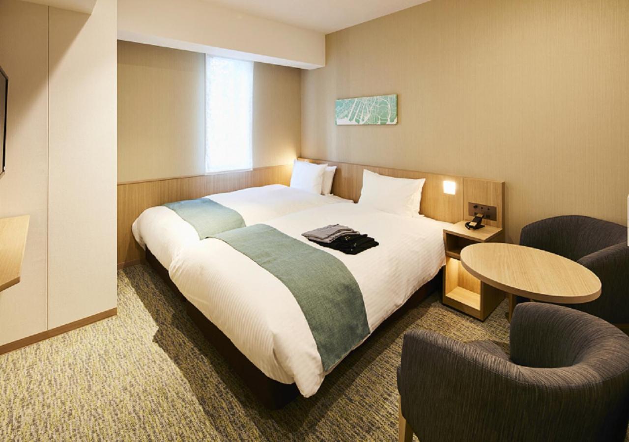 Hollywood, Deluxe, Twin Beds