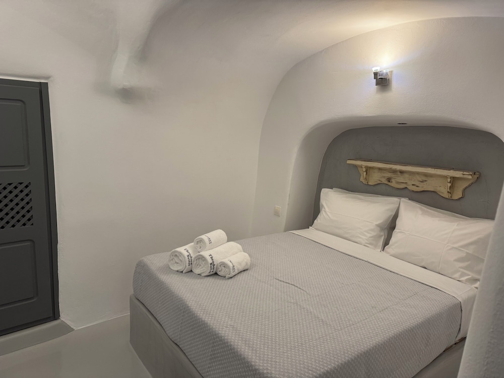 Theodora Suites - Adults Only 12/48