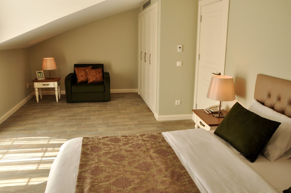 Sarban Hotel 23/30
