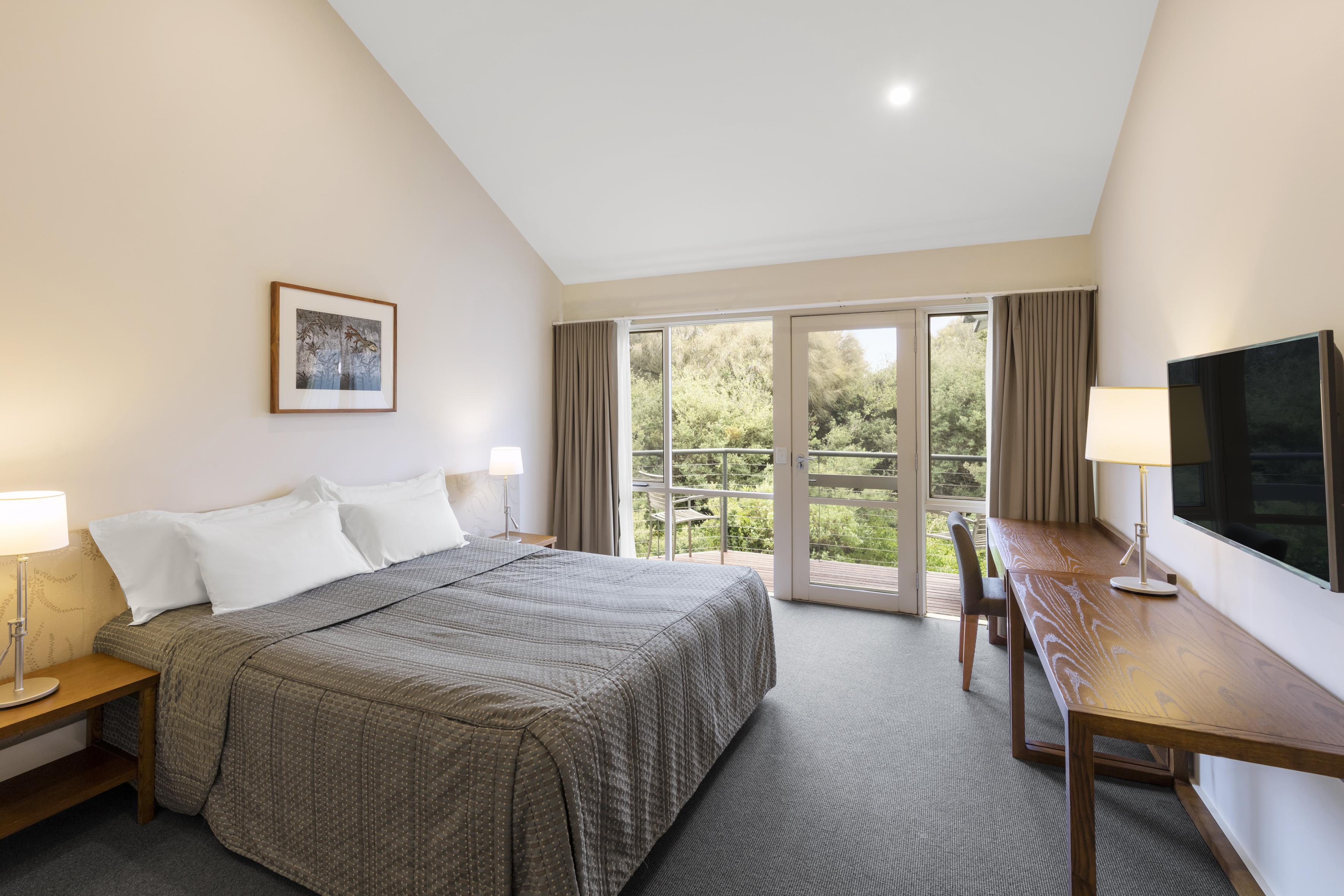 2 Bedrooms, Villa