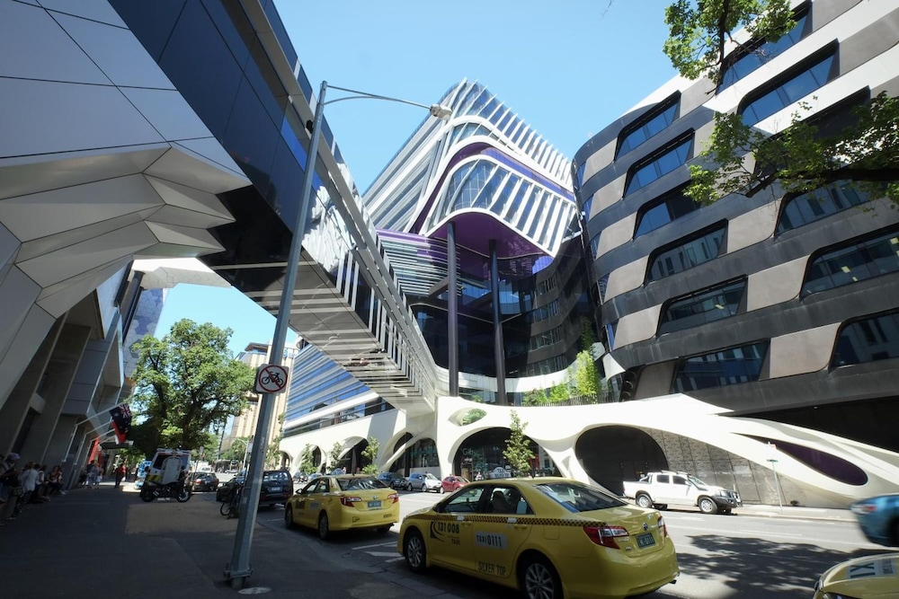 Turnkey Accommodation - North Melbourne 16/27