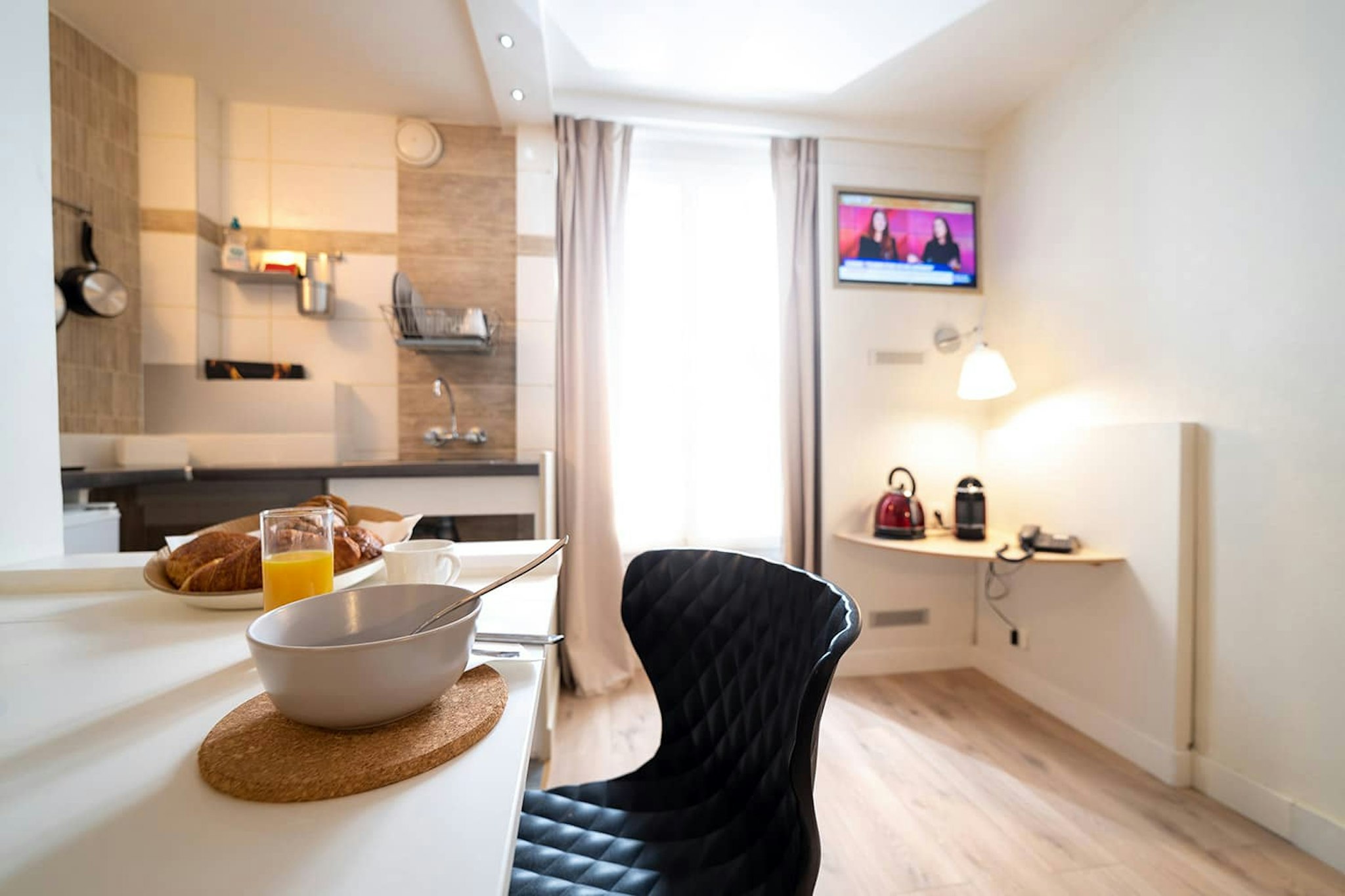 HOTEL LITTLE REGINA 44/54