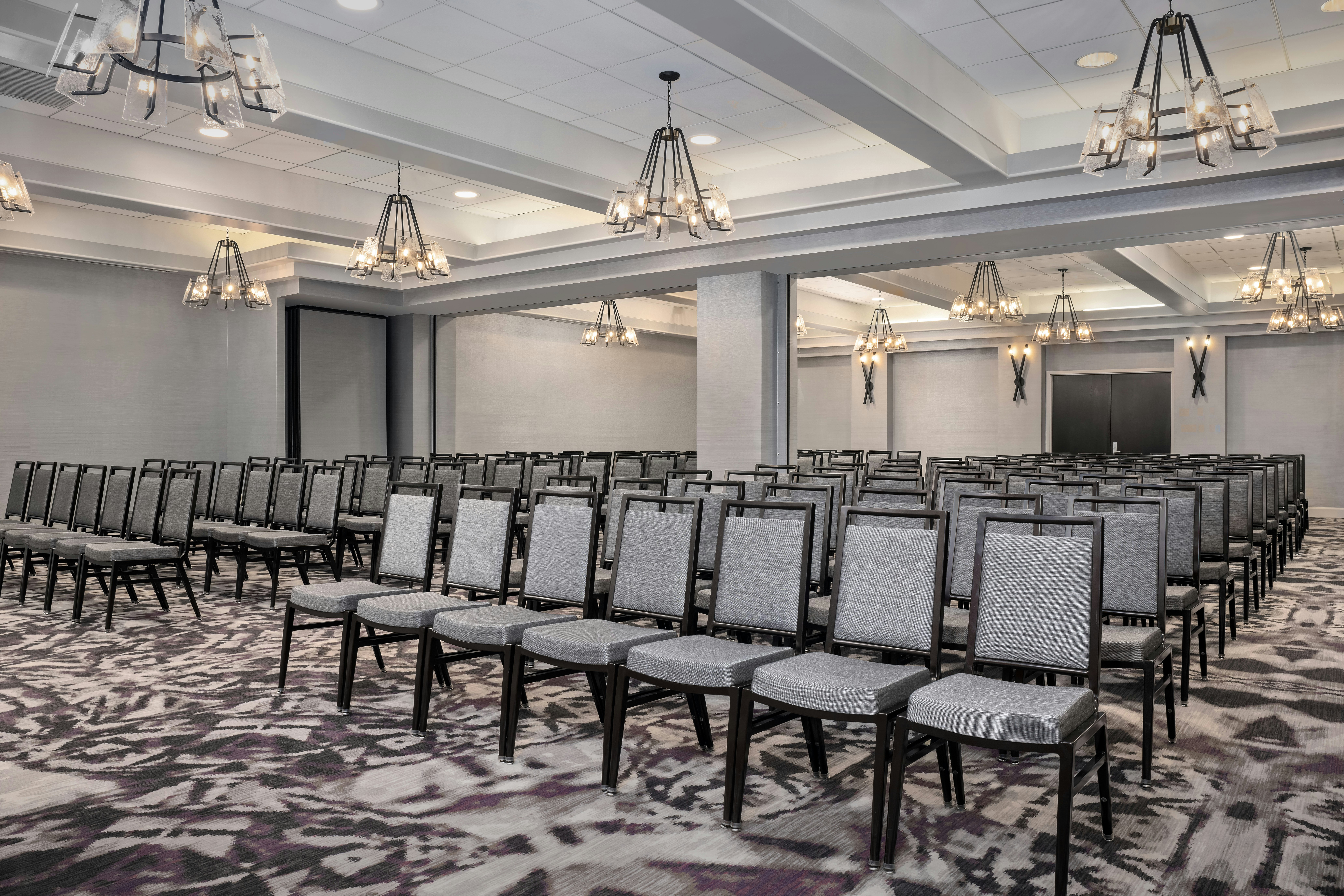 Embassy Suites By Hilton Crystal City National Airport 50/65