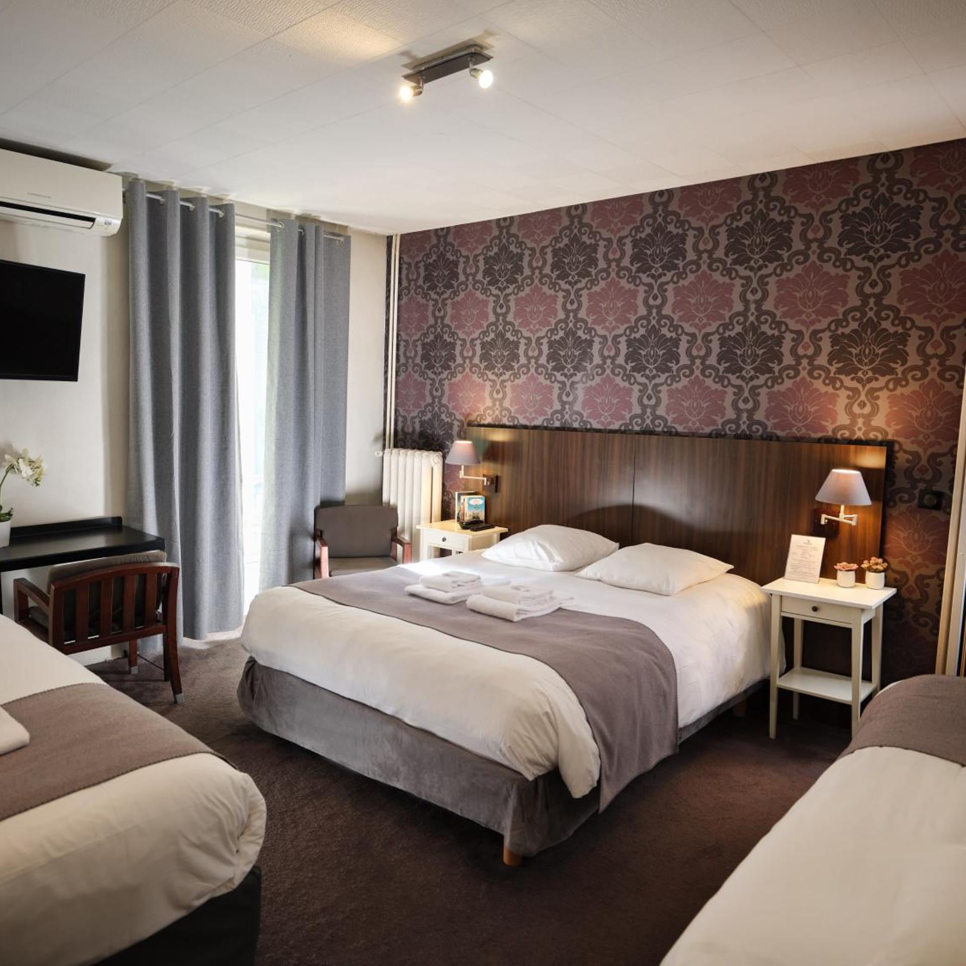 Hotel Les Negociants 16/56