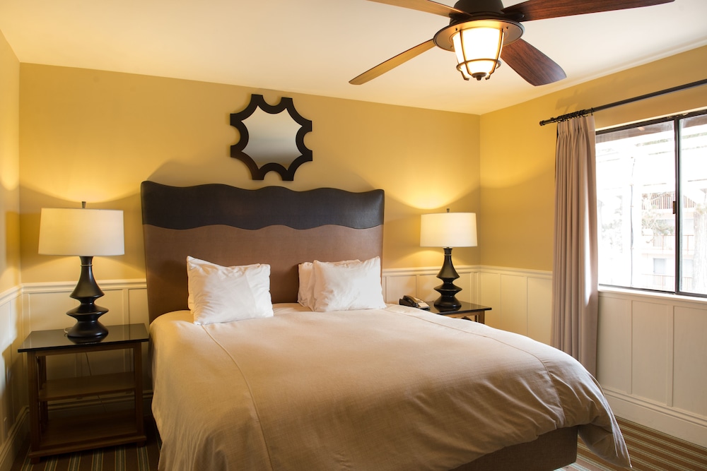 Lighthouse Lodge And Cottages 7/44