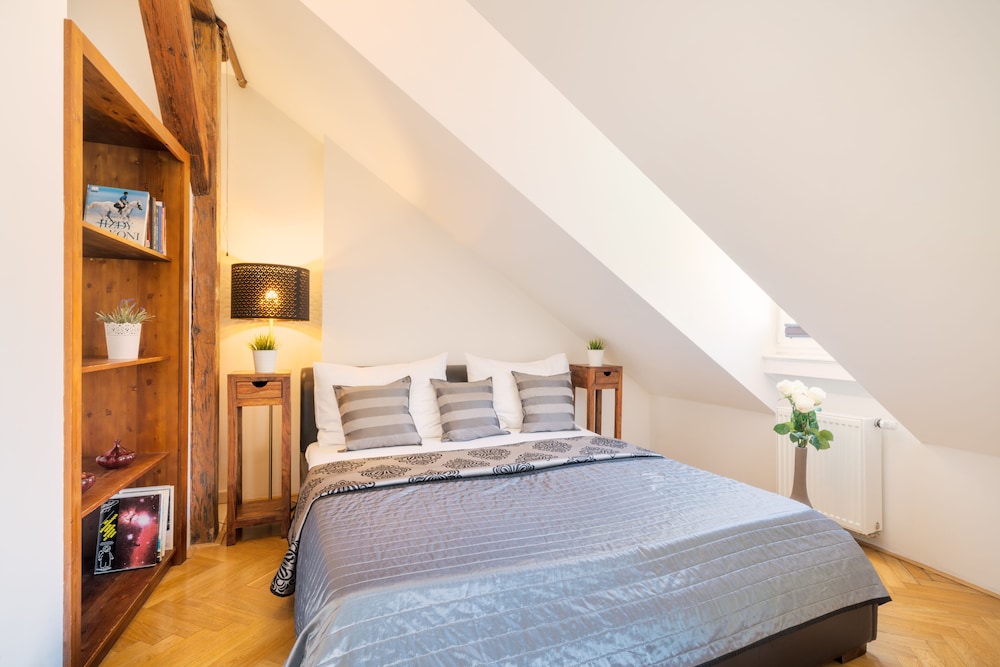 2 BEDROOMS, LOFT, PREMIUM, CITY VIEW, TERRACE