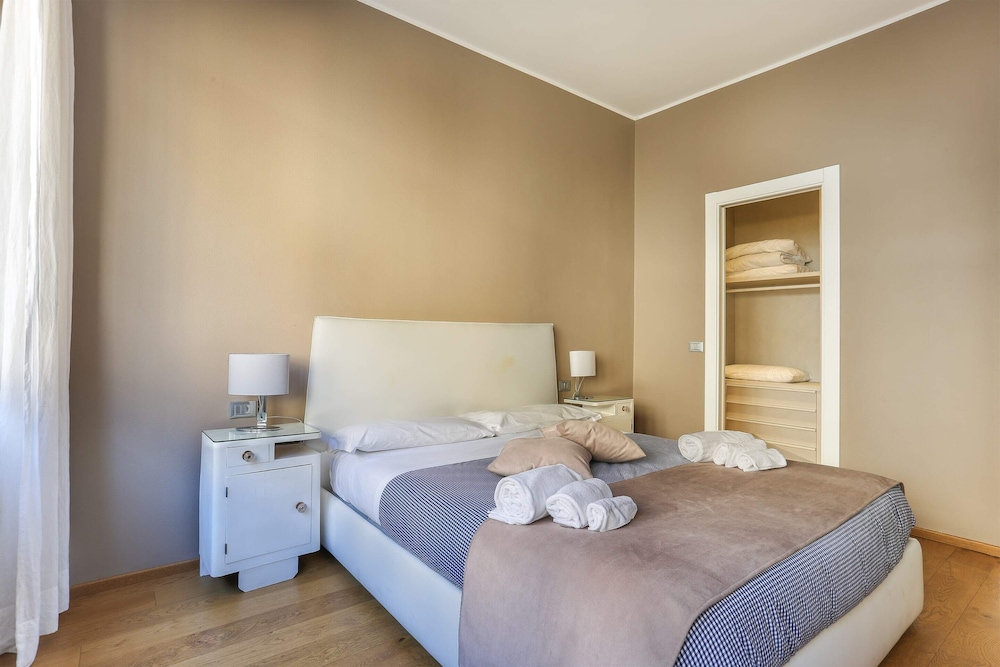 Pitti Palace 5 Stars Apartment 6/24