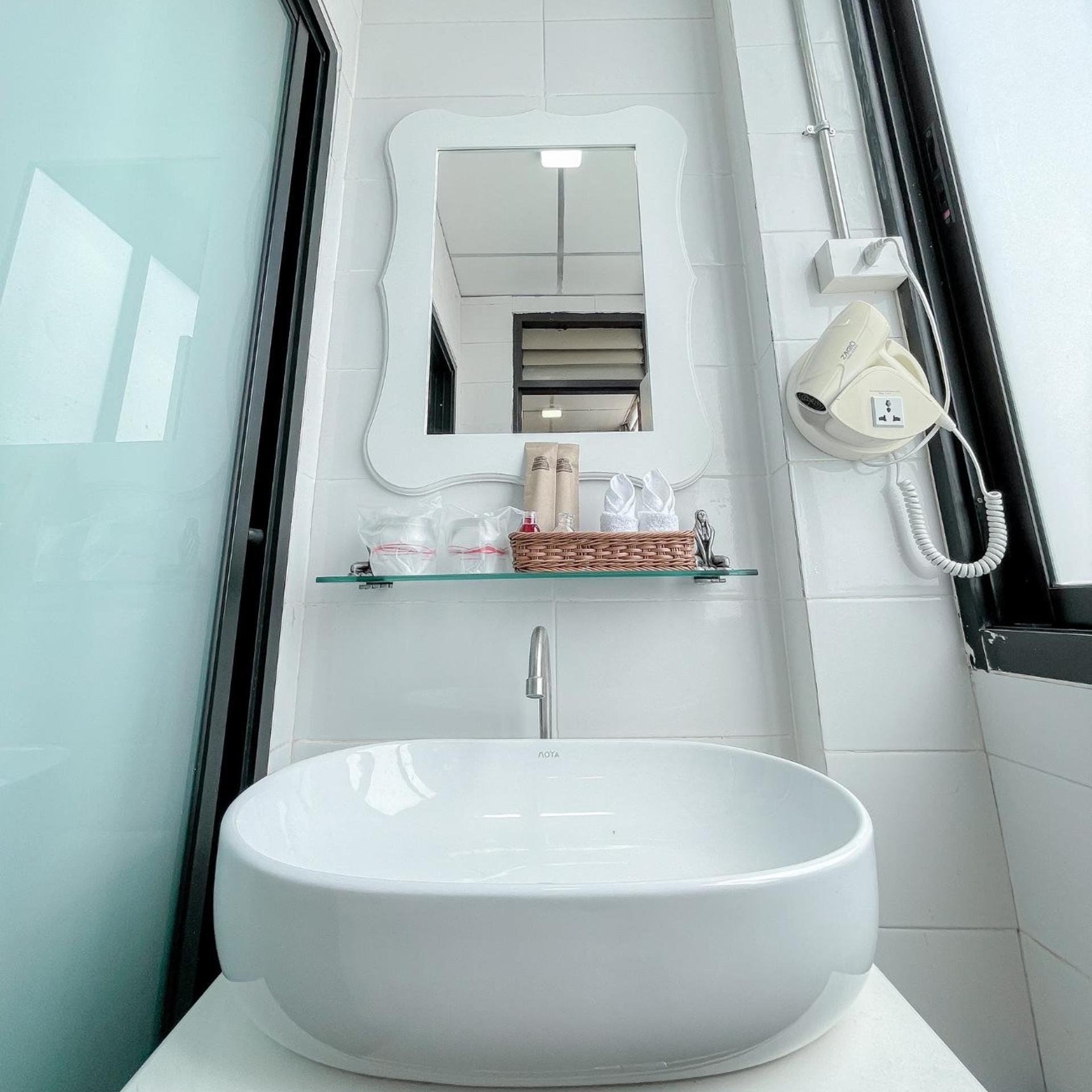 Baik Suite 36/41