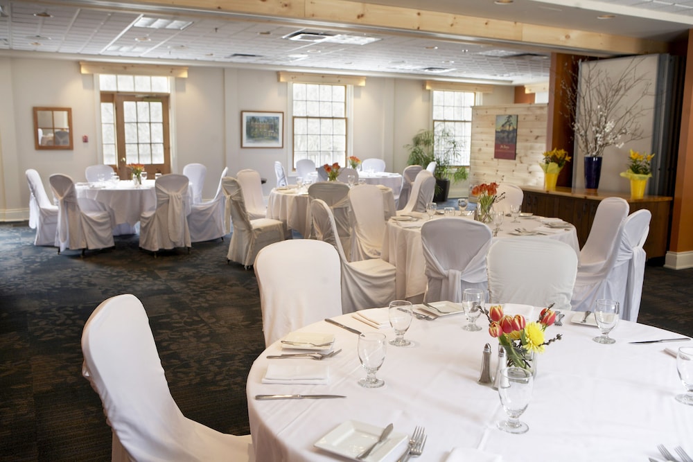 Moulin Wakefield Mill Hotel and Spa 56/66