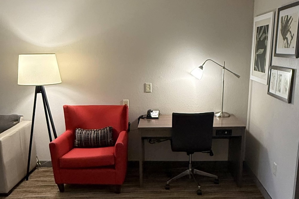 Country Inn Suites By Radisson Mason City Ia 34/50