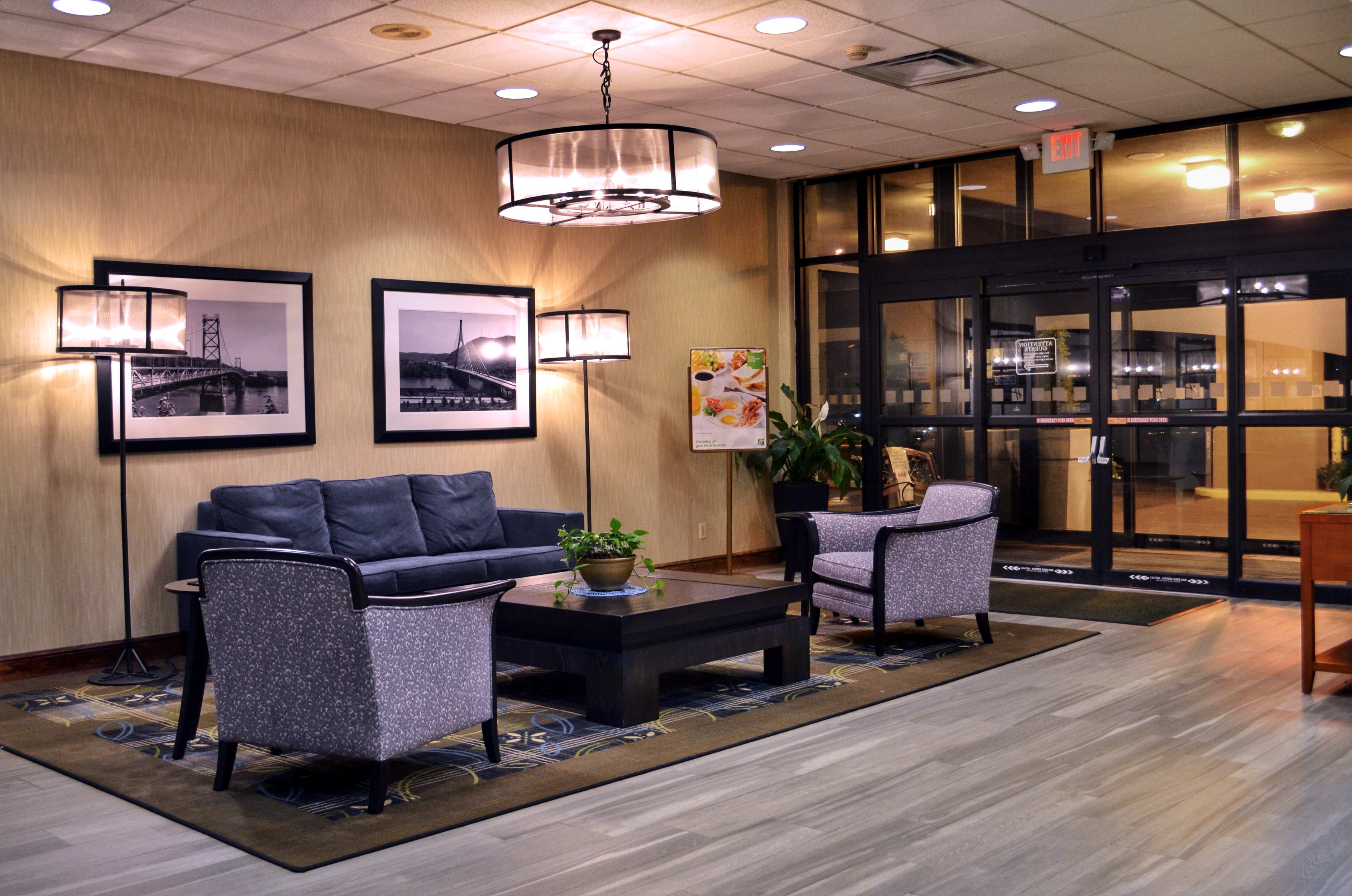Holiday Inn Weirton Steubenville Area an IHG Hotel 43/78