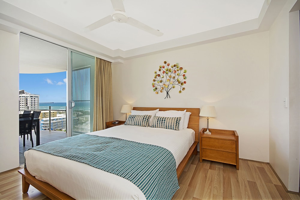 3 Bedrooms, Apartment, 2 Queen and Twin Beds, Ocean View