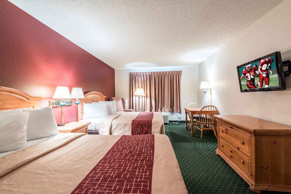Red Roof Inn and Suites Knoxville East 12/42