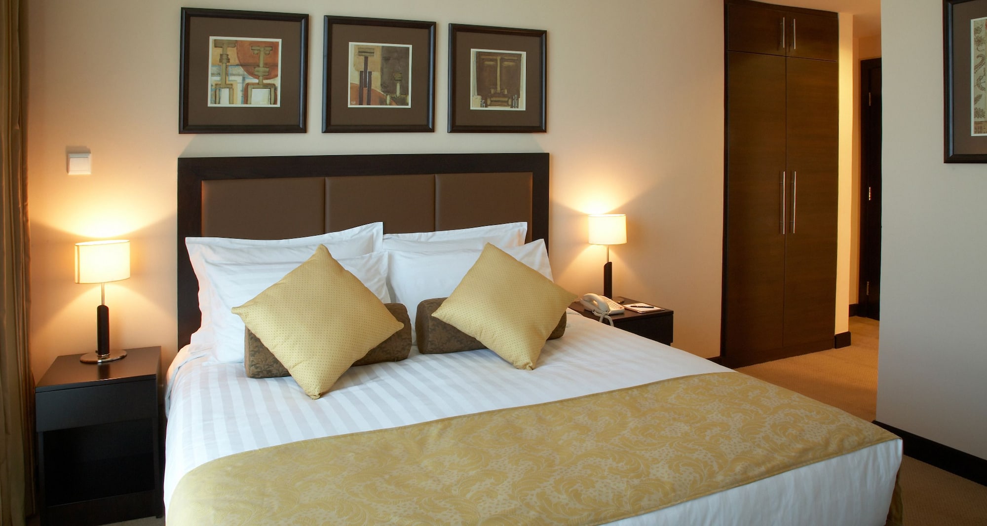 1 BEDROOM, PREMIER, SUITE