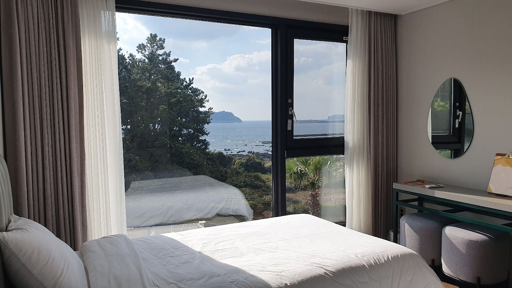 Hotel Seogwipean 15/35