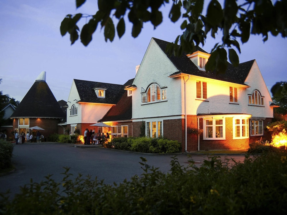 Mercure Tunbridge Wells 2/75