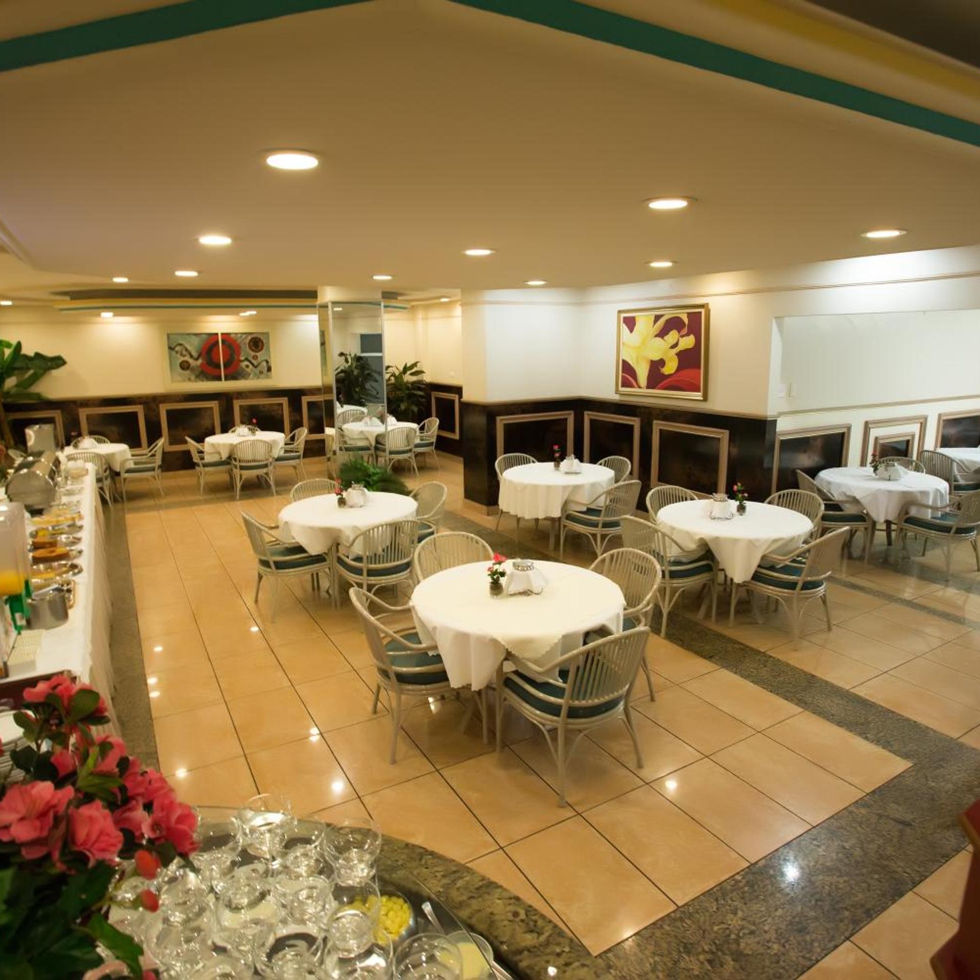 PRINCE HOTEL 40/48