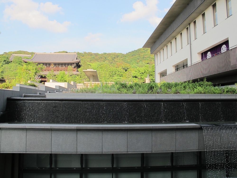 Chion-In Wajun Kaikan 44/48